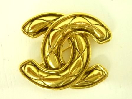 シャネル　ブローチ