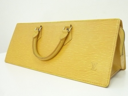 ルイヴィトン トリアングル