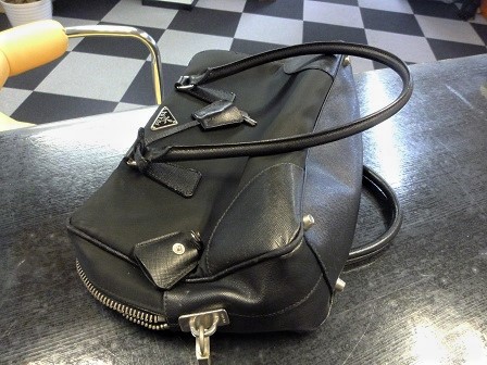 プラダ買取兵庫