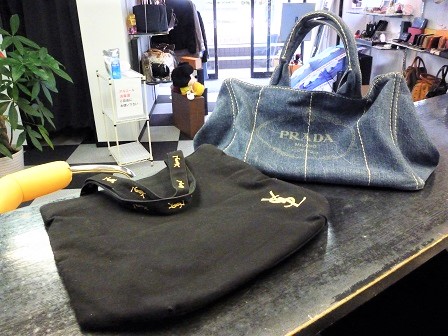 プラダ　イヴサンローラン買取神戸