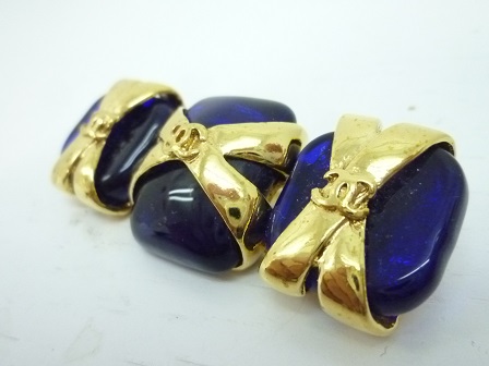 シャネルブローチ