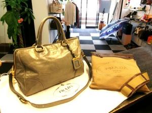 プラダ買取神戸三宮